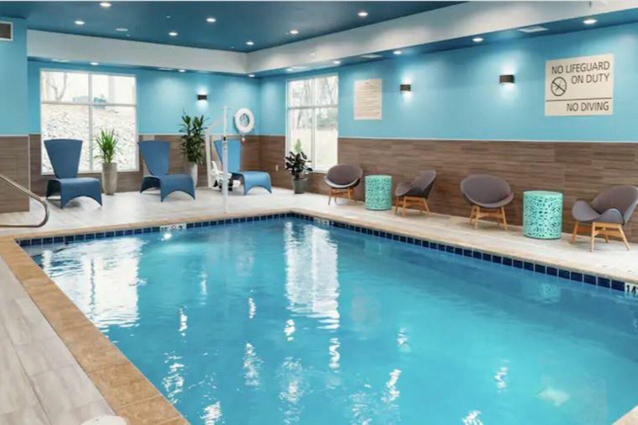 Hampton Inn & Suites Pekin מראה חיצוני תמונה